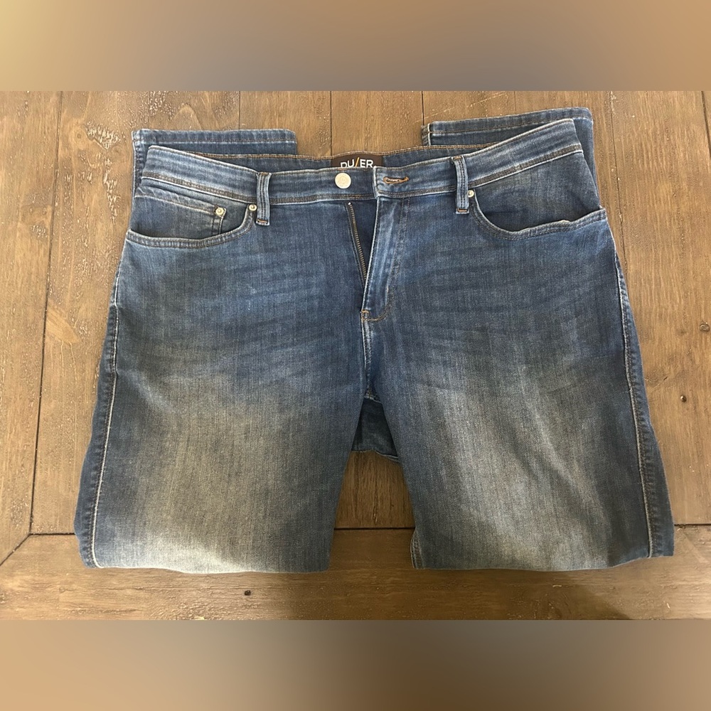 DUER Jeans